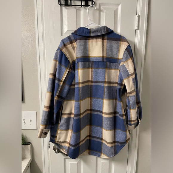 Old Navy Shacket - Picture 2 of 3